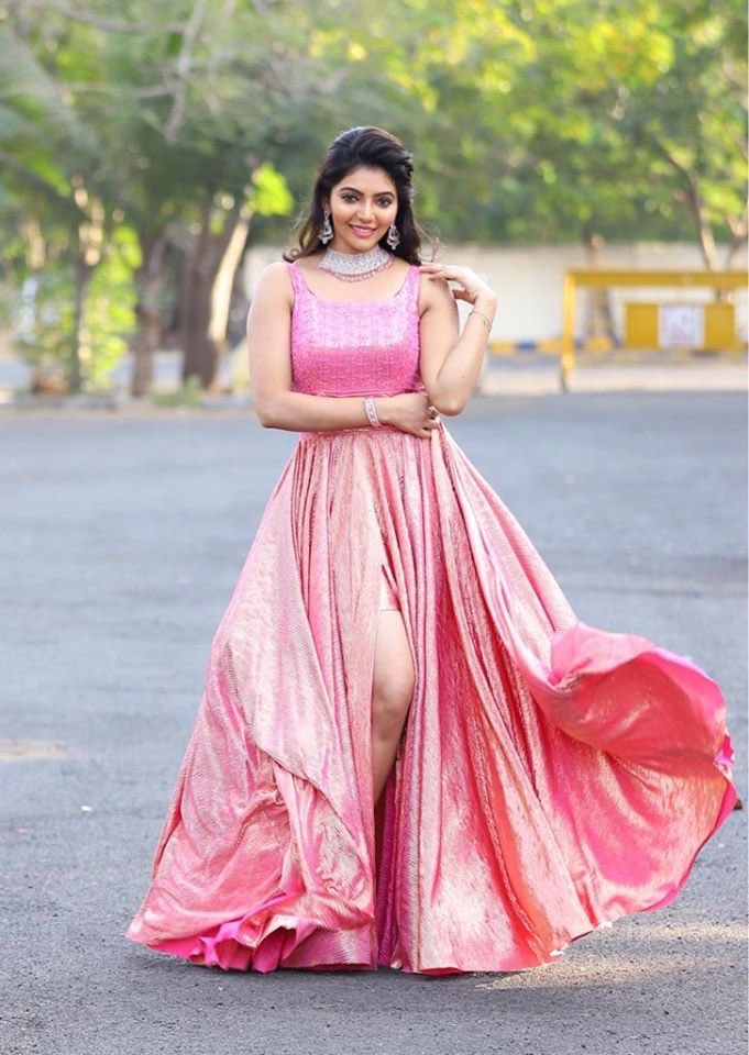 Debadrita Basu's sassy looks will give you major fashion goals | Times of  India