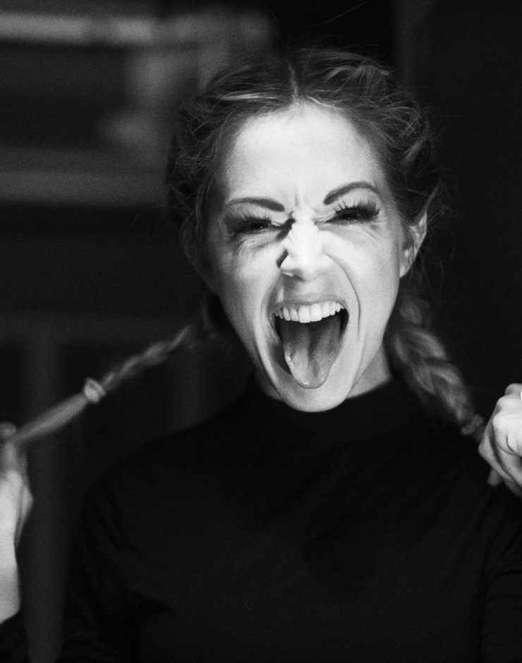 LindseyStirling's tweet photo. We should always give our emotions permission to be. They are not what defines us, and they are not who we are. I am not sadness, joy, fear or hope. I am Lindsey and the emotions I feel are just my visitors.  
📸 Graham Fielder https://t.co/DjjW55sBuy