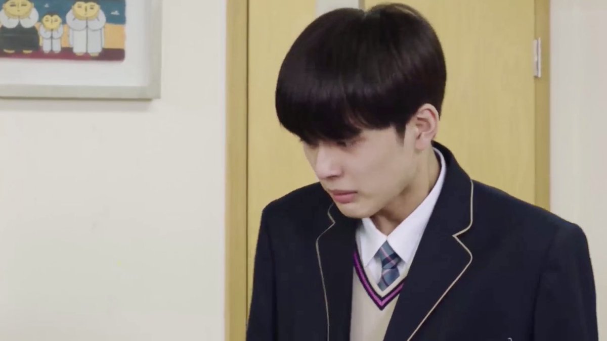 แอบภูมิใจ น้องซอนโฮตีบทเด็กสติปัญญาบกพร่องแตกจนนึกถึงพี่ยิมที่ต่อธนภพแสดงเรื่องพี่น้องลูกขนไก่ ;____; ผลออกมาคือคุ้มค่าที่เรียนกับฝึกมาอย่างหนักแล้วนะ เอาเนื้อเรื่องกับคาแรคเตอร์อยู่ทั้งที่เป็นเด็กอายุแค่นี้เอง ;___;