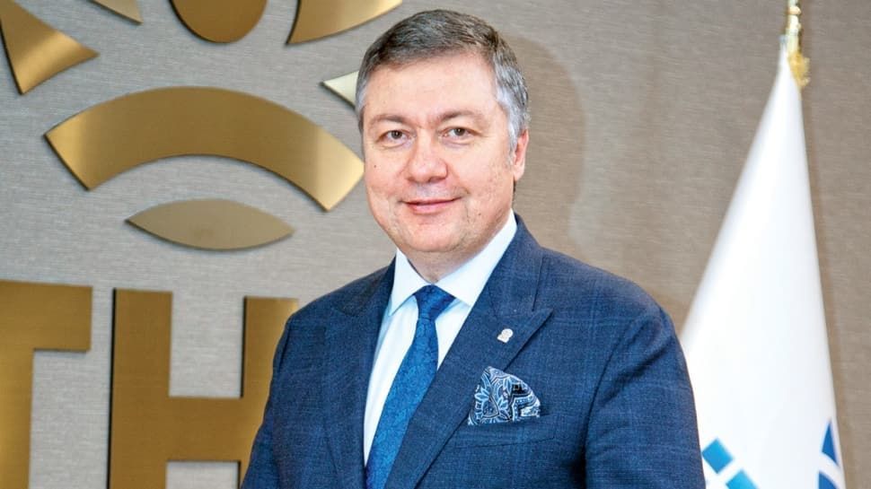 Mağaza zincirleri koleksiyonlarına maskeyi de ekliyor bit.ly/3bmqp4t