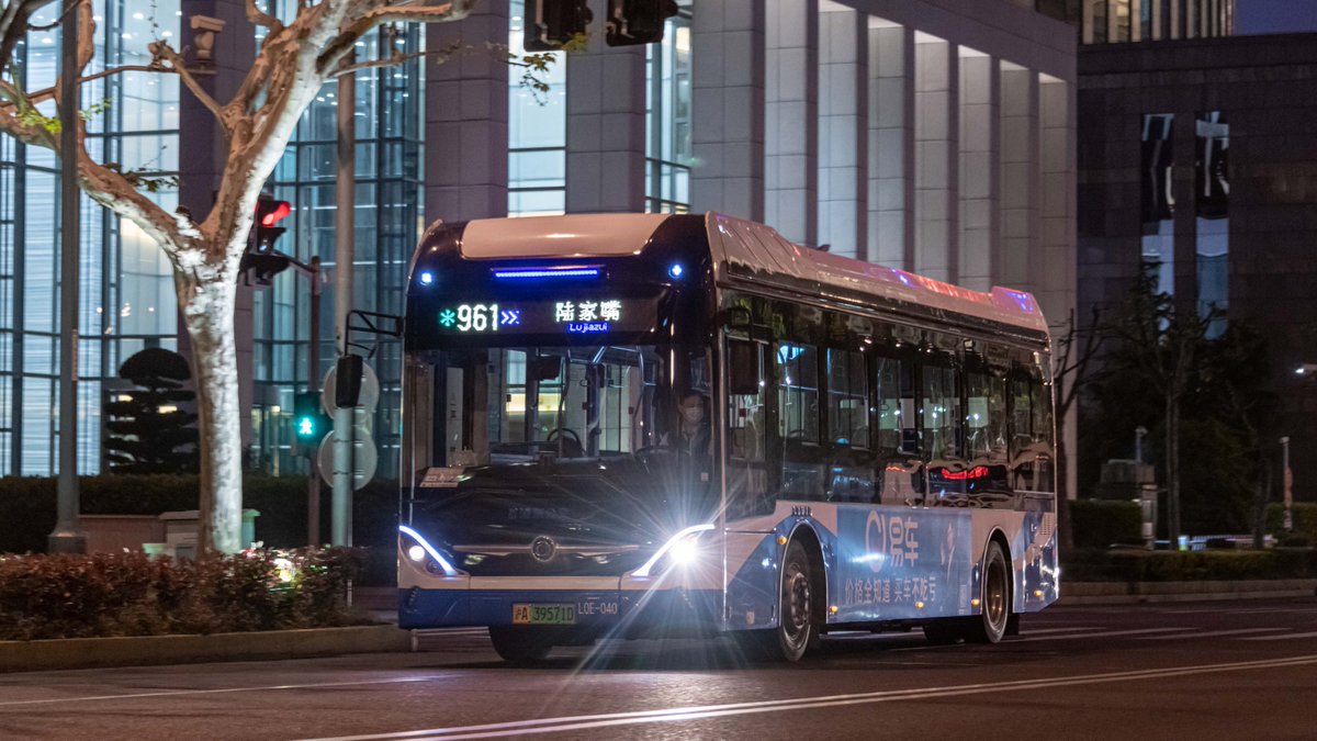ConcordeLFPG's tweet photo. 上海市浦東公交 961缐 申龍牌 SLK6101UBEVN1 自編號L0E （L0E-040為樣車） https://t.co/vACQddOIVO