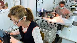 ICAV_abogacia's tweet photo. #COVID19 Confecciones Sulfy dona al #ICAV más de 1.300 mascarillas para los abogados y abogadas del #TurnoDeOficio ¡GRACIAS! 👉https://t.co/gjhn33GNLR

Confeccions Sulfy dóna a l'ICAV més de 1.300 màscares per als advocats i advocades del TO ¡GRÀCIES!
👉https://t.co/gjhn33GNLR https://t.co/mauAM6g9kY
