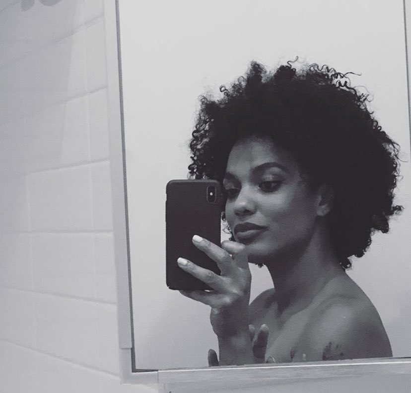dailyfreema's tweet photo. @freemaofficial takes quarantine! || via f’s insta 🖤 https://t.co/93ofWQBsK8