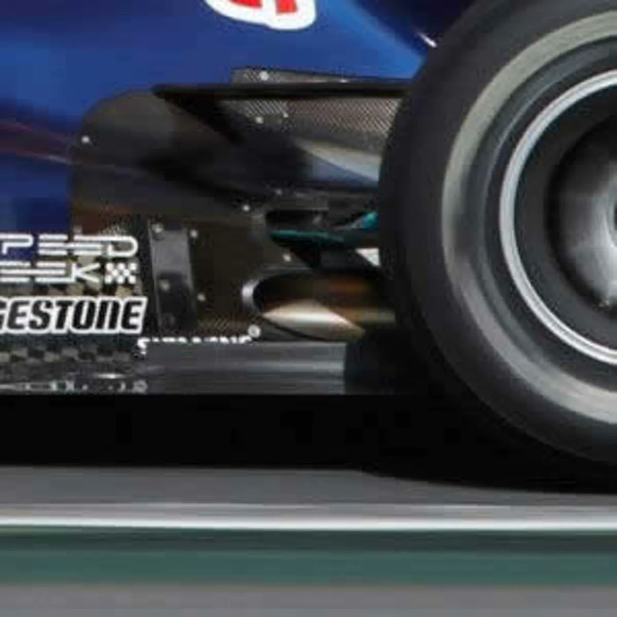It was Newey now at Red Bull that reintroduced the blown diffuser in 2010. Routing the exhaust out the edge of the sidepod, to initially blow through a hole in the diffuser to increase flow. This was a very powerful solution and was worth the heat put into the rear bodywork.