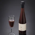 ワインにしか見えないこの飲み物・・・まさかの飲む羊羹だった!甘党にはたまらない一品。