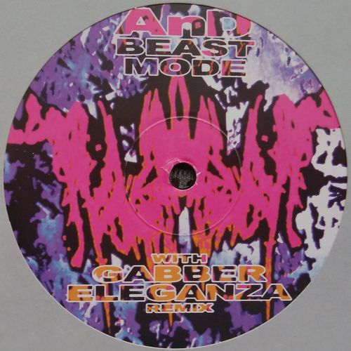 nmnhn_records's tweet photo. 六年ぶりにAnDが古巣REPITCHから（顔ジャケなつかし～）新作を発表。これがハードコア・テクノ度MAX、100%フルオン・テクノでぶっちぎり。意外な人選～時の人Gabber Eleganzaによるポスト・レイヴなリミックスも変則ハードコアで振り切っております。https://t.co/iu4cD51PpW https://t.co/TpictilaA9