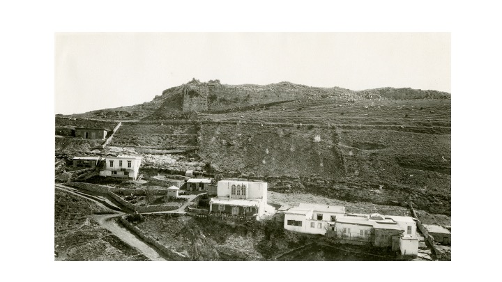 By the 1920s it had been chosen to be the capital of the new Hashemite Emirate of Jordan (photo John Garstang,  @PalExFund archives), and we gradually see new buildings appearing amongst the ruins