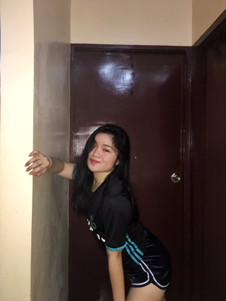 zaaaaalmc's tweet photo. like you hit them angles https://t.co/UnPoQzkqEF