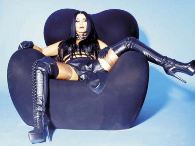 BizarradiesMUC's tweet photo. #BIZARRADIES 
#smStudio #bdsmStudio #Fetishstudio #Bizarrstudio #Dominastudio #bdsmhouse #Mietstudio #Dominatrixstudio 
#Shutdown #Covid19 #Dungeon 

Wir sitzen das aus...

https://t.co/UsFPazi2i2 https://t.co/keU8liNuQQ