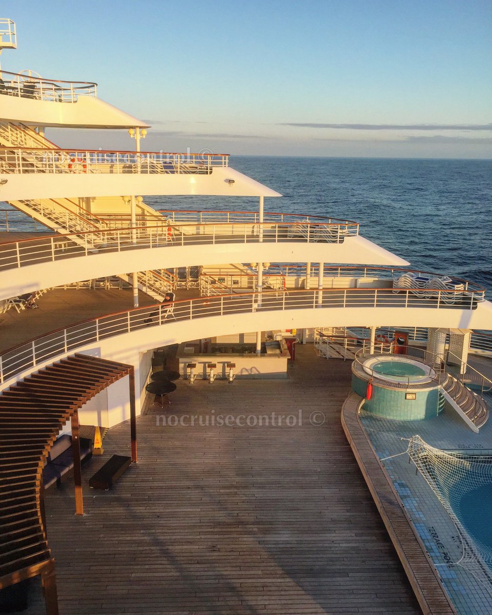 n0cruisecontrol's tweet photo. Beautiful aft deck views on the fabulous former Oriana β€οΈ #Oriana #pocruises #pandocruises #aftdeck https://t.co/rbVF4UFk4F