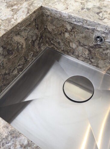 1810co's tweet photo. A lovely example of an @1810co #AXIX 500 sink installation #AxixSeamlessTechnology #1810co #Innovations https://t.co/jvs1mNkh1W