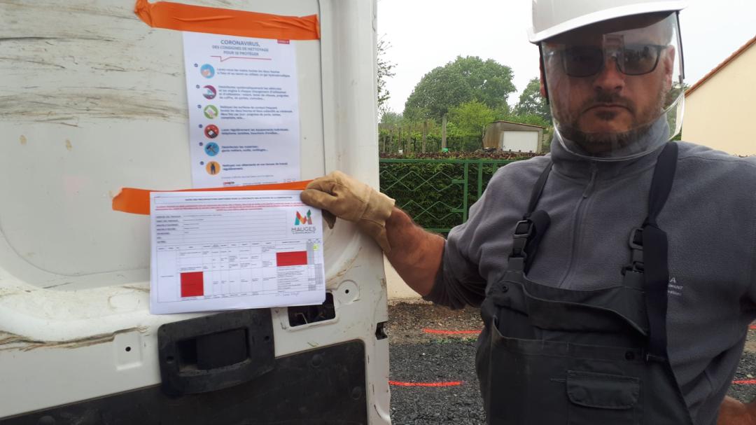 f_boudaud's tweet photo. Grâce à #MaugesCommunaute , mes équipes @Veolia_FR reprennent ce matin 1 chantier de canalisation #Eau  à #OreedAnjou : ds le respect des procédures Mauges Communauté &amp; du plan de continuité #PCA de #Veolia #planderelance #COVID19
@AndreMARTIN126 @didierhuchon @RoueMauges #Anjou https://t.co/JGT9NXu0g9