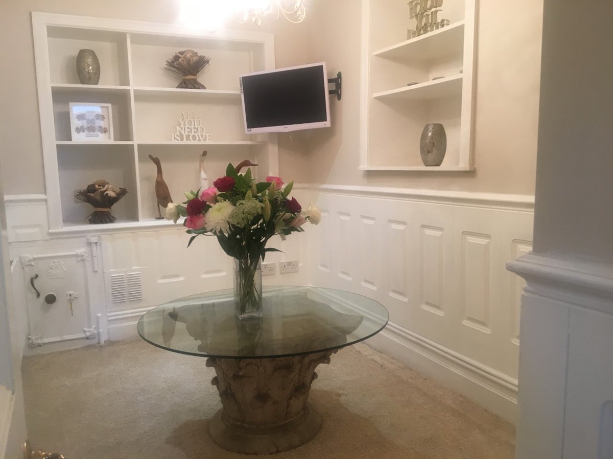 Wall Panelling Rocks tweet media