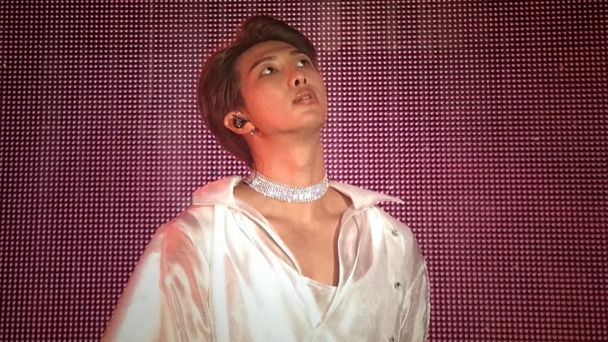 A thread to appreciate Namjoon& #39;s Adam& #39;s Apple