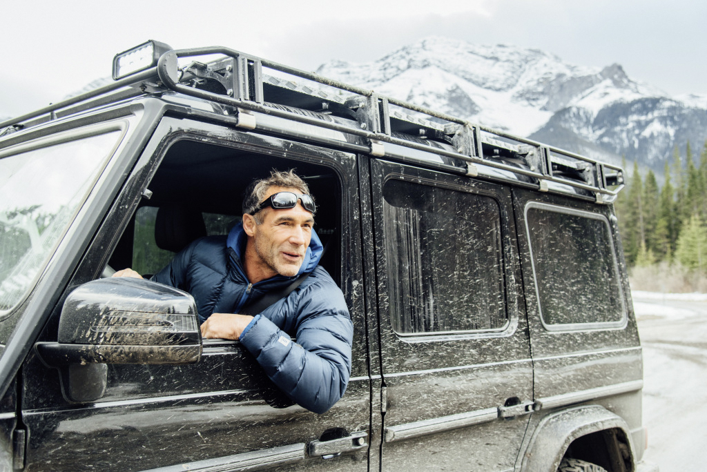 motorionline's tweet photo. #Coronavirus, Mike Horn, brand ambassador #Mercedes: “La distanza sociale è un’opportunità” https://t.co/288llbiSkJ #explore #explorage #motorionline #distancing #SocialDistancing https://t.co/LOI0Pqjv0c