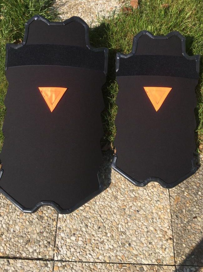 USH_Worldwide's tweet photo. USh - Sniper 2 Kbt vs Sniper Short 2 Kbt
As front Shield and as Dynamik Kombat Shield 

#shieldtactics #ballisticshields #USH #Sniper2Kbt
 #tacticalshield #Ss2Kbt #shieldtraining #WeAreProudToSaveLife
@UniversalShield 👊🇨🇭 https://t.co/tcBu5i9Kj3