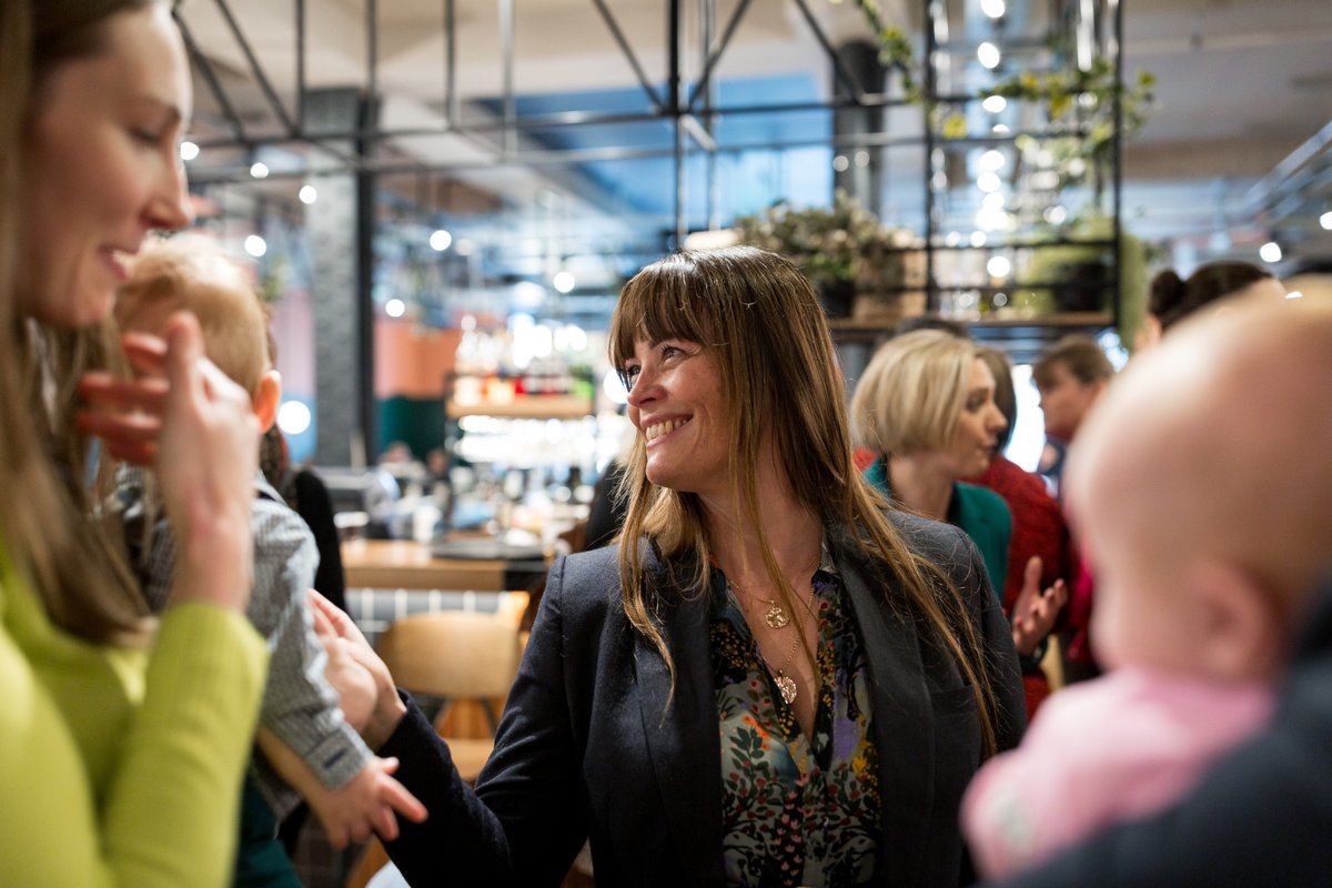 Derbysfinest1's tweet photo. Networking with like-minded business owners and key decision makers gives you the opportunity to get advice about your own business! https://t.co/ESUBm9ZtRd #DerbysFinest #EastMidlands #WomenInBusiness #NetworkingBenefits https://t.co/LG4yETFLzO