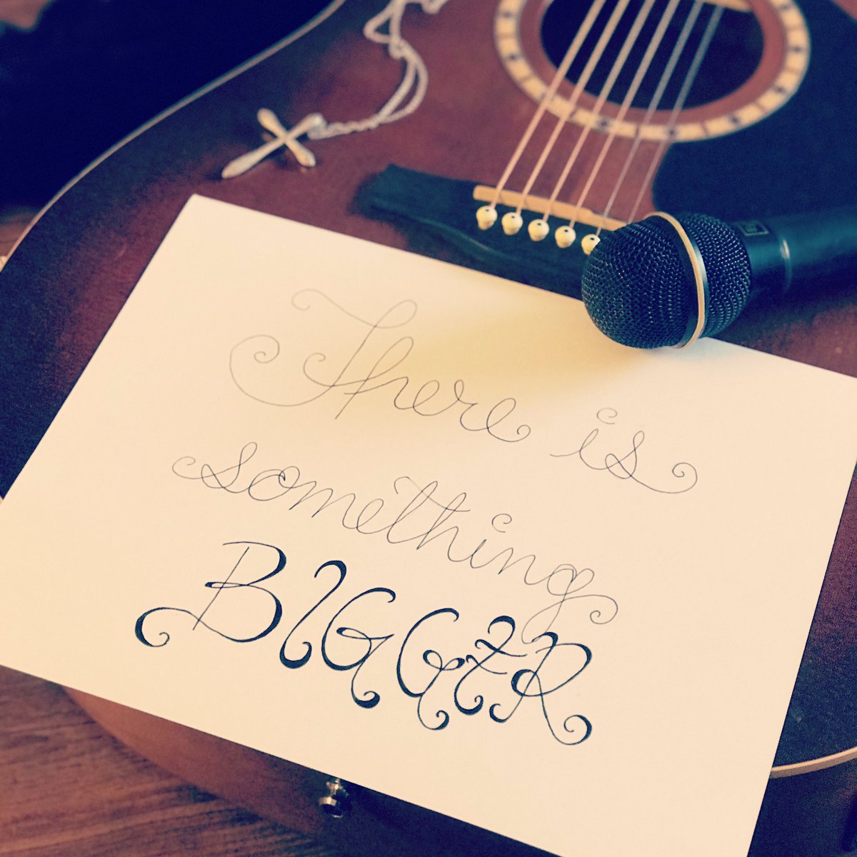 Amy Lee Owens tweet media