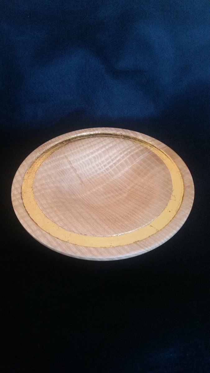 brucelittler's tweet photo. Not to sure if I can get away with this as art but I will give it a go shallow wood turned bowl in Ash with gold leaf inlay #artsolation https://t.co/6pnqjLmLqo