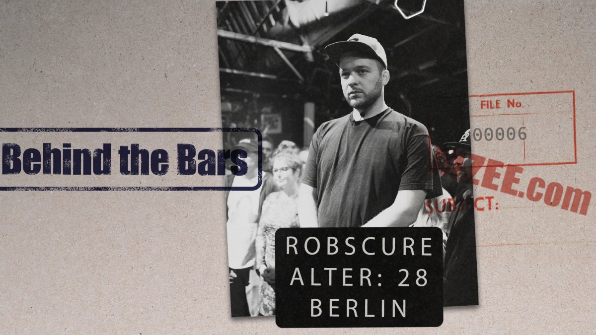 MZEEcom's tweet photo. Bei #BehindtheBars stellen wir Euch die interessantesten Figuren der deutschen Written Battle-Szene vor. Zudem gibt es ein paar vernichtende Bars gegen https://t.co/JUnX4OAjkP. Dieses Mal von #Robscure.
https://t.co/hAfMZAzLMz https://t.co/LYJXZV13Qb