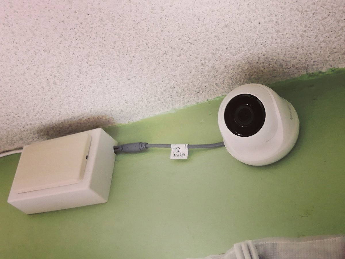 SecuriteElohim's tweet photo. Kit de 4 cámaras de seguridad
4 cámaras de HD 2.3 mp 1080p
1 DVR para 4 cámaras
1 Disco duro de 1000gb
1 Fuente de alimentación
4 pares de conectores de vídeo
4 conectores de luz
Configuración a máximo 5 celulares
Con 1 año y medio de garantía https://t.co/YTTNHGW4rc