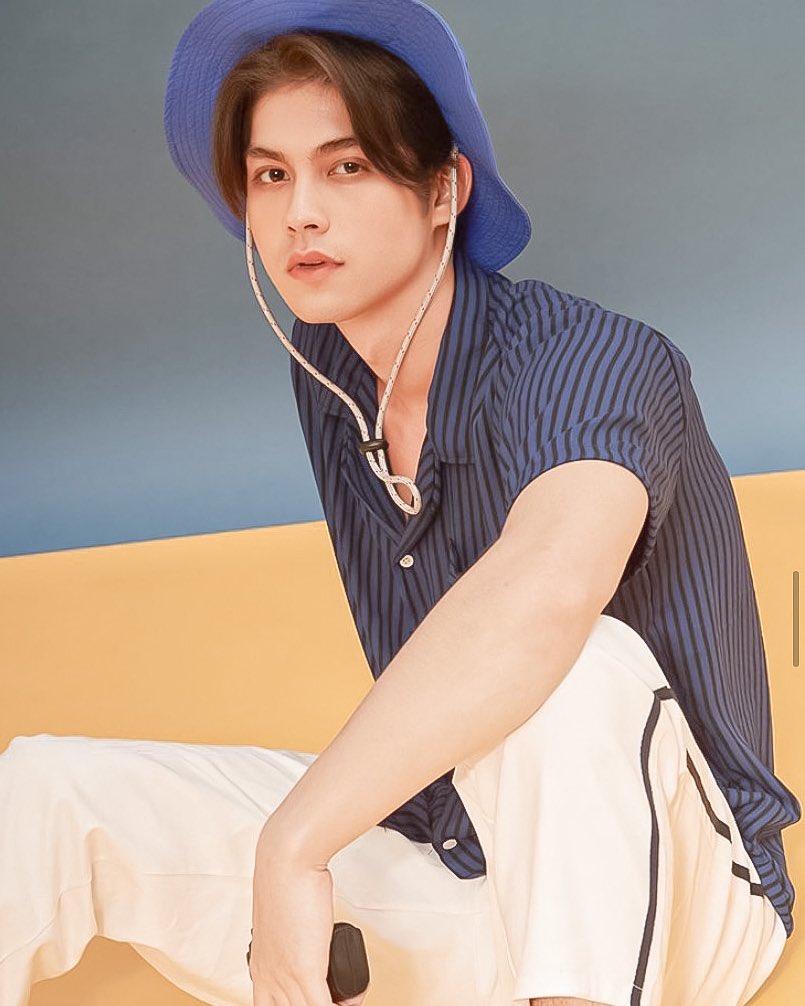 yumeki_twt's tweet photo. Don't shoot me! I won't fight back.
My heart is always yours❤️

#bbrightvc https://t.co/519zA0XeCc