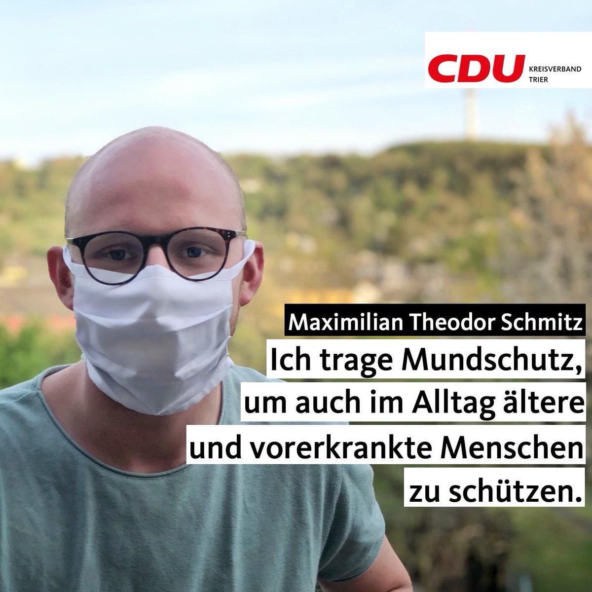 JU_Trier's tweet photo. Die #BessermitMaske Aktion unserer #CDUTrier 👍🏻 Auch bei Lockerung der Corona-Maßnahmen - Bleibt weiterhin vorsichtig und vermeidet physischen Kontakt im Alltag, so gut wie es nur geht. Community-Masken können hierbei einen kleinen Beitrag für die Sicherheit anderer leisten. https://t.co/VIgttyTfgq
