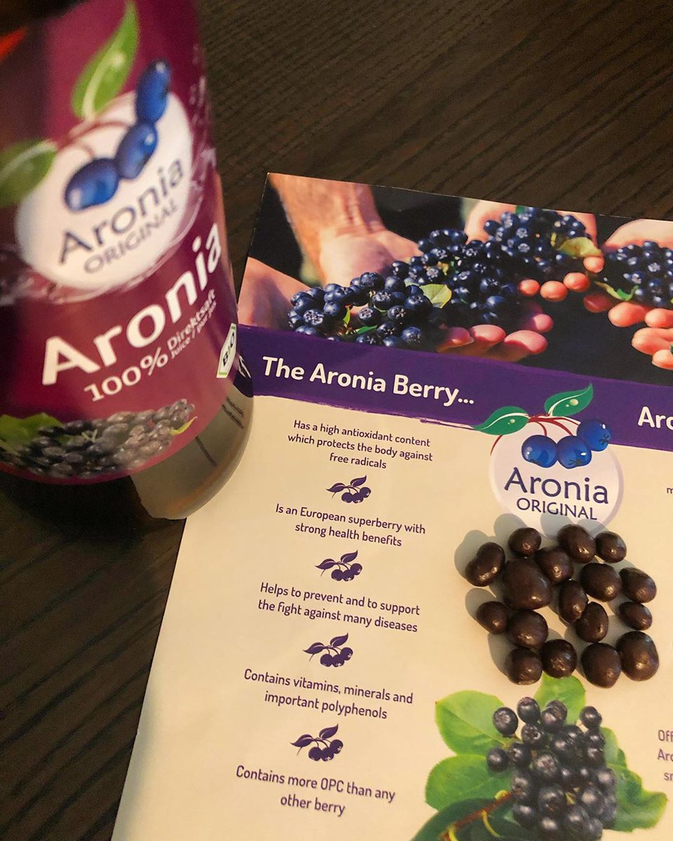 The powerful #AroniaBerry is rich in nutrients including #polyphenols and makes an ideal daily wellness drink. 100ml a day is what we recommend. Neat or add to smoothies, juices, desserts.

#aronia #aroniaoriginal#antioxidants #healthdrink #immunity #hearthealth #chokeberry