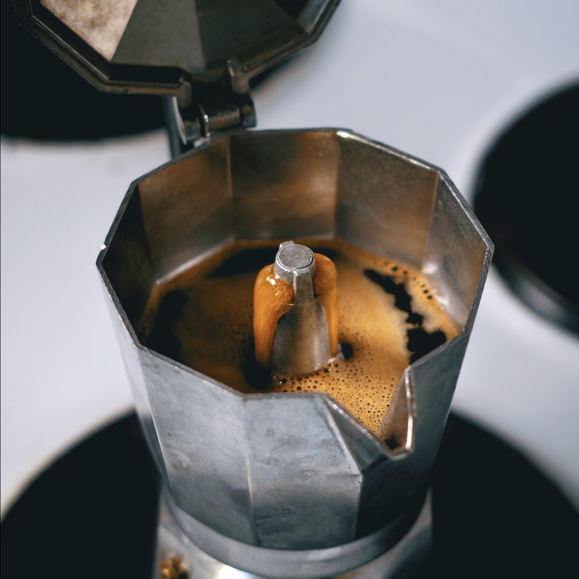 TwoIslands's tweet image. Monday morning crema! Using the Ozone El Yalcon this morning! ☕️⁣
⁣
Have a good week everyone 🌞

#coffee #cafe #coffeetime #coffeelover #coffeeshop #espresso #food #love #coffeeaddict #barista #latte #coffeelovers #breakfast #tea #kopi #coffeeholic #foodporn #latteart #foodie