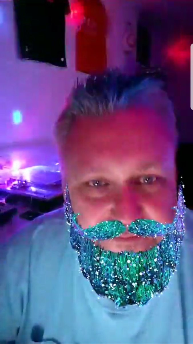 Chelz65's tweet photo. Morning @davidwhiteshow Talking of blue.... this I took the other evening, on your live stream....before FaceAche put you on the naughty step for playing Michael Jackson #innocentmistake https://t.co/U4lL97YPLX