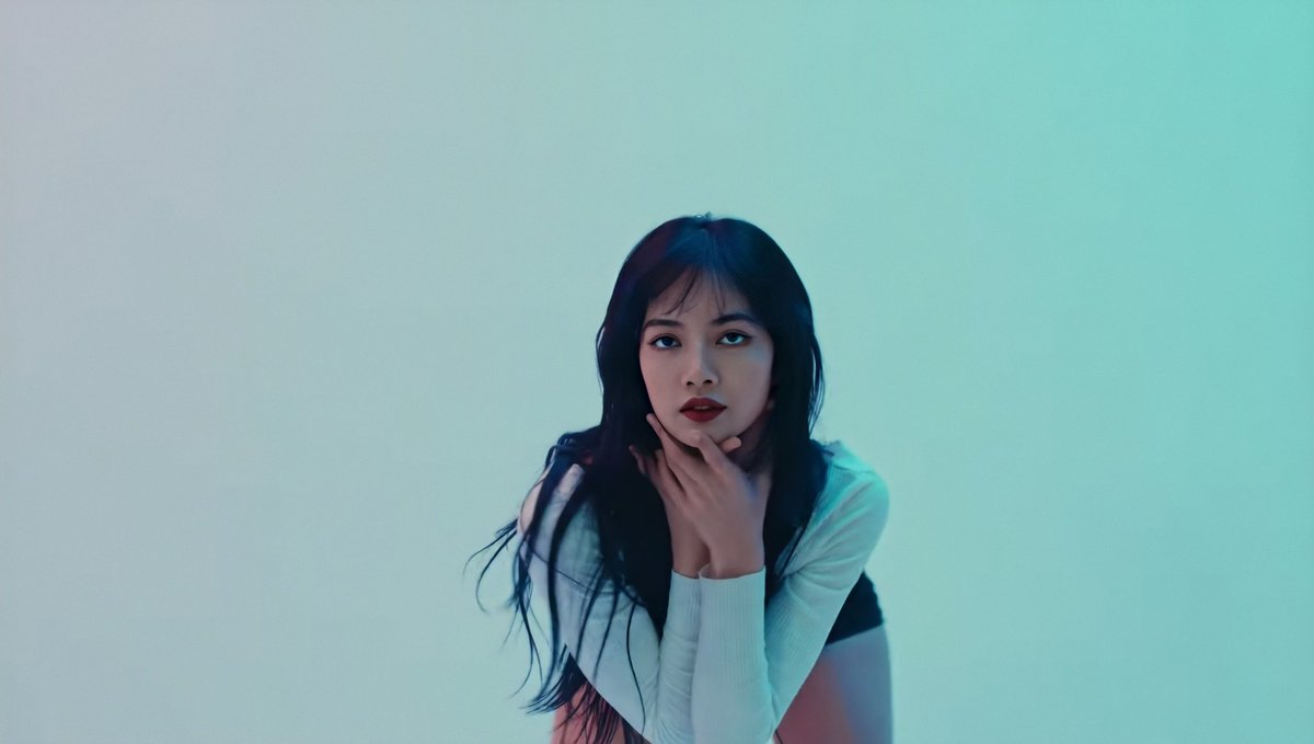 Lalice_TH's tweet photo. Like a 🔥
#lilifilm
#LILIDANCE
#LISA
#BLACKPINK
#LisaBLACKPINK
#LISAMANOBAN
#리사 https://t.co/6sRartrAOR