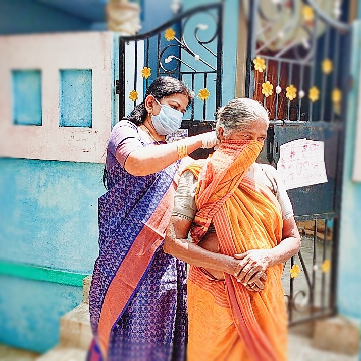TanetiVanitha's tweet photo. మాస్క్ లు అందుబాటులో లేకపోయినా సరే మీ చీరతో కవర్ చేసుకొండి
కోవిడ్ 19 మహమ్మరిని తరిమికొట్టవలసిన బాధ్యత అందరిపైన వుంది ..#tanetivanithaysrcp
@TanetiVanitha https://t.co/xDIxKqfJu6