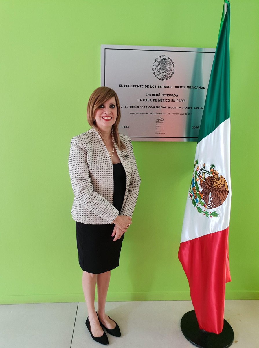 Saludos a todas y todos, esta semana hablaré del <a href="/encuentro_en/">Encuentro de literatura HispanoAmericana en Paris</a> 
El tema de hoy: la página facebook sobre el encuentro.  En esta página encontrarán fotografías de los tres encuentros . Saludos cordiales a todos, La Fundadora
<a href="/Florouchka6/">Florouchka</a> 

facebook.com/10687252418596…