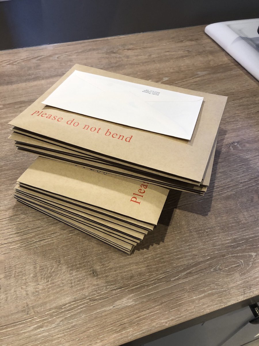 FionaThomsonArt's tweet photo. Made a quick ‘FULL PRECAUTIONS’ dash to the post office today!! 😃

I can’t believe it’s moving so fast!! 😁 THANK YOU ALL SO MUCH FOR YOUR SUPPORT!! 😘

#mouse #iamdrawingabook #littlebook #friend #tinymouse #palominoBlackwing #ink #picturebook #illustrator #illustration https://t.co/lD30E7HY8f