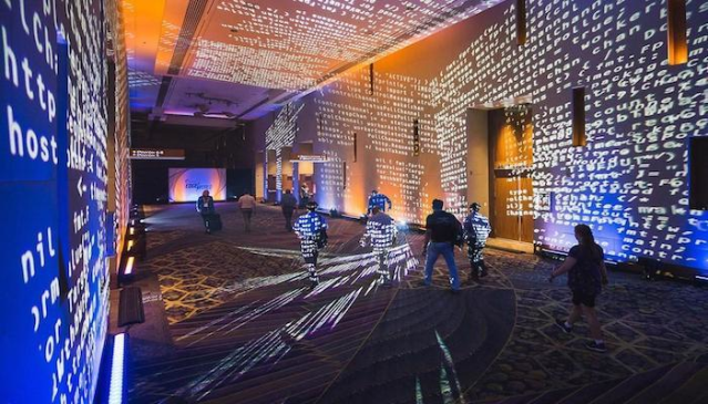 imhozaifa's tweet photo. At #EdgeWorld2019 James Kretchmar explained that the #Internet itself was never #designed for the #volume of #content it is now carrying. @Akamai @IBC365 @jpearcejourno #EdgeWorld #cybersecurity https://t.co/RpABs34xQY https://t.co/RjHLBq8zWf
