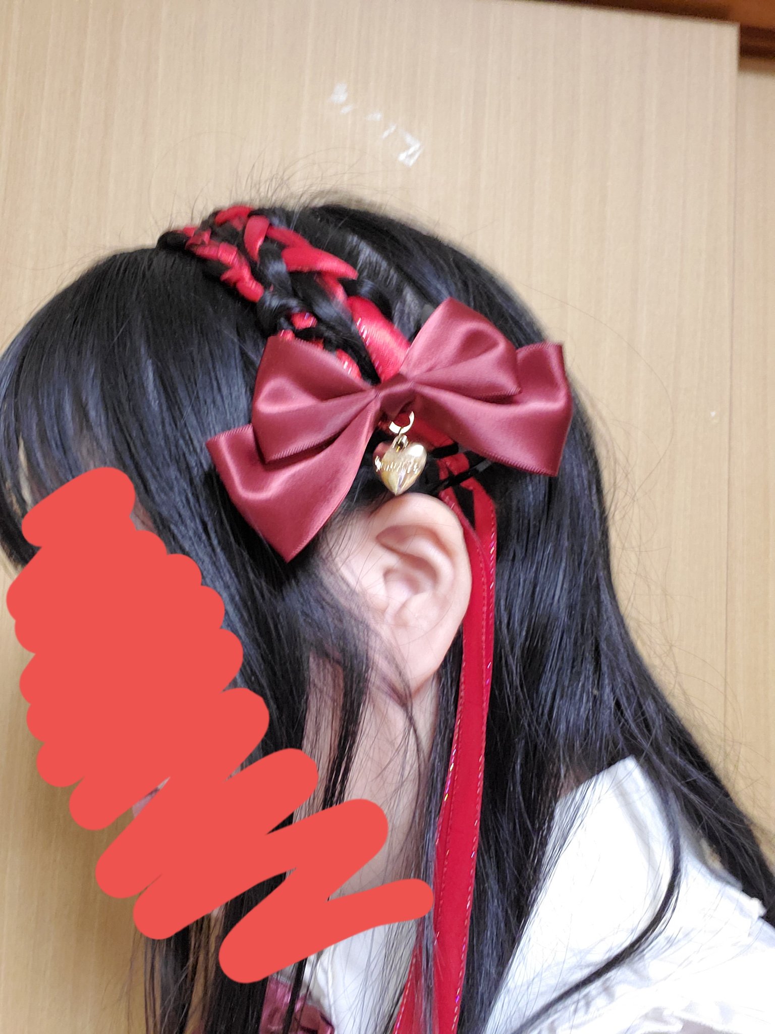 雛 Shk 本日のヘアアレンジ リボン三つ編みカチューシャ 尊敬するお友達に教えてもらったやり方を自分でしてみた 改善の余地はあるけど 初めてでこれはなかなか頑張ったのでは 個人的には大満足 ヘアアレンジ カチューシャヘア