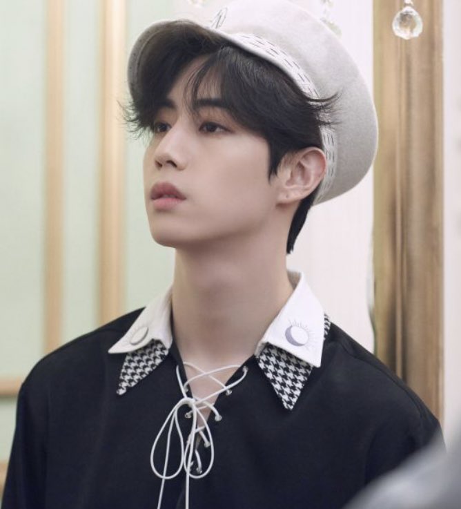 tuanxcoco's tweet photo. Mark is so pretty 🥺💘

#MarkTuan #마크 #段宜恩 
#GOT7 #갓세븐 @GOT7Official #GOT7_DYE #GOT7_NOTBYTHEMOON https://t.co/JguKgQB6oO