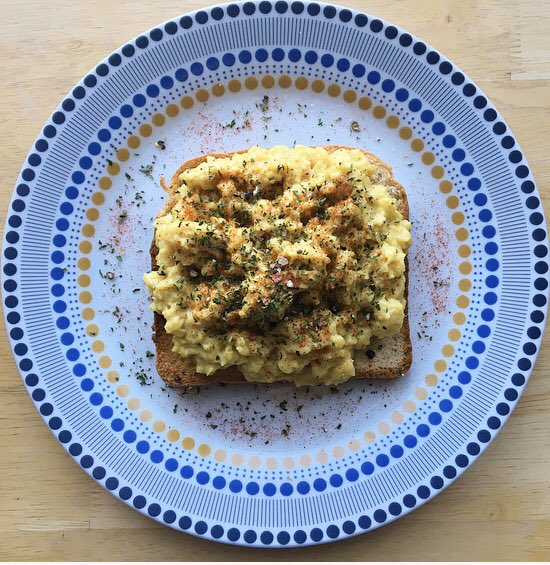 Vegan Eggs on toast sprinkled with smoked paprika and parsley.😍
.
.
#vegan #veganeggsontoast #beingvegan #veganfood #veganfoodshare