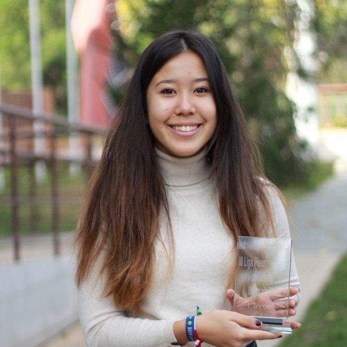 Nuestra alumna Ayami Gutiérrez Oshima, alumna <a href="/IB_DP/">IB Diploma Programme</a> consigue la Beca Europa XV como una de las 50 estudiantes más brillantes de España. Felicidades por tu trayectoria reconocida por <a href="/ufvmadrid/">Universidad Francisco de Vitoria</a> @SantanderUni @SUniversidad