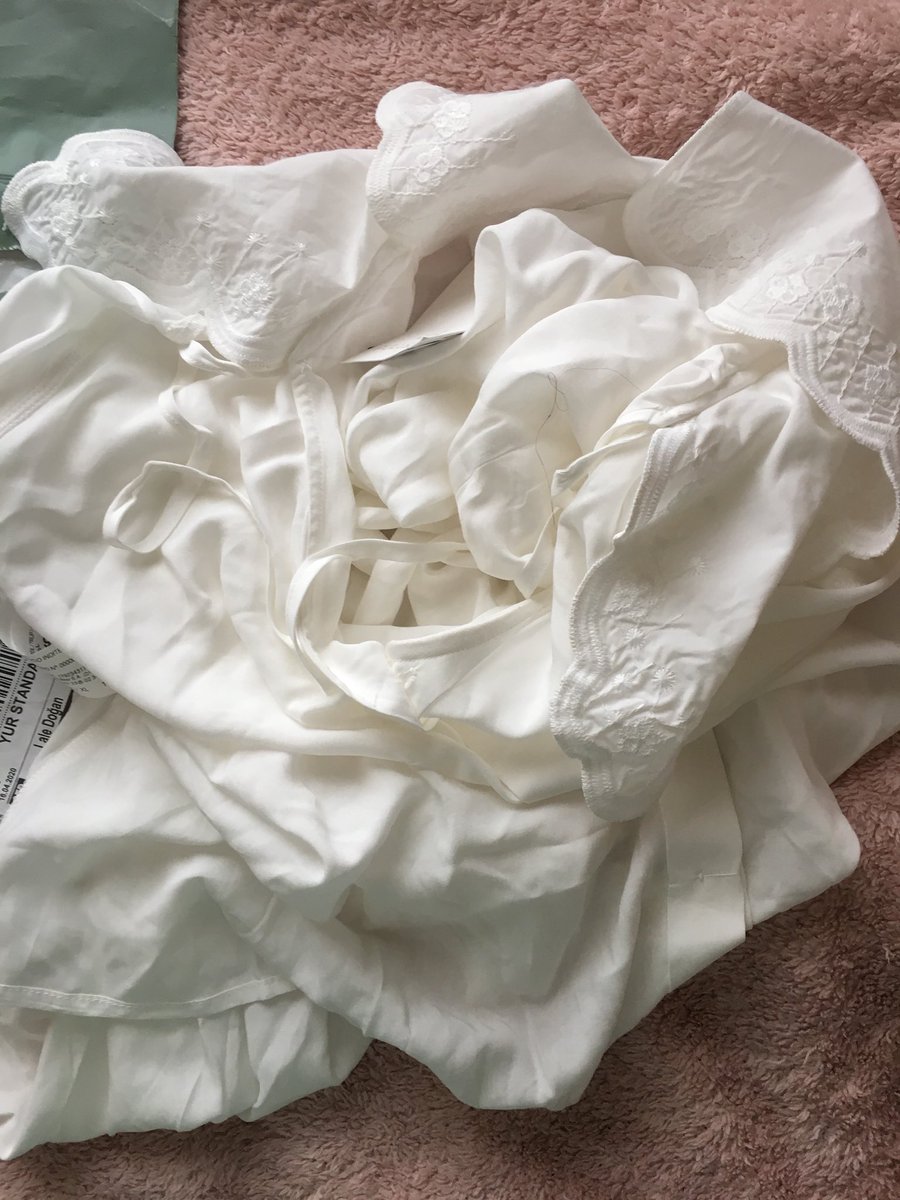 LunaticStarr's tweet photo. I’m totally in shock to see how l received my order from @pullandbear Istanbul. The #corona of the shirts! Wrinkly! Inside out! Someone’s hair on it! Are you f. kidding me?? Im gonna burn that shit out. https://t.co/w67utEUrNN