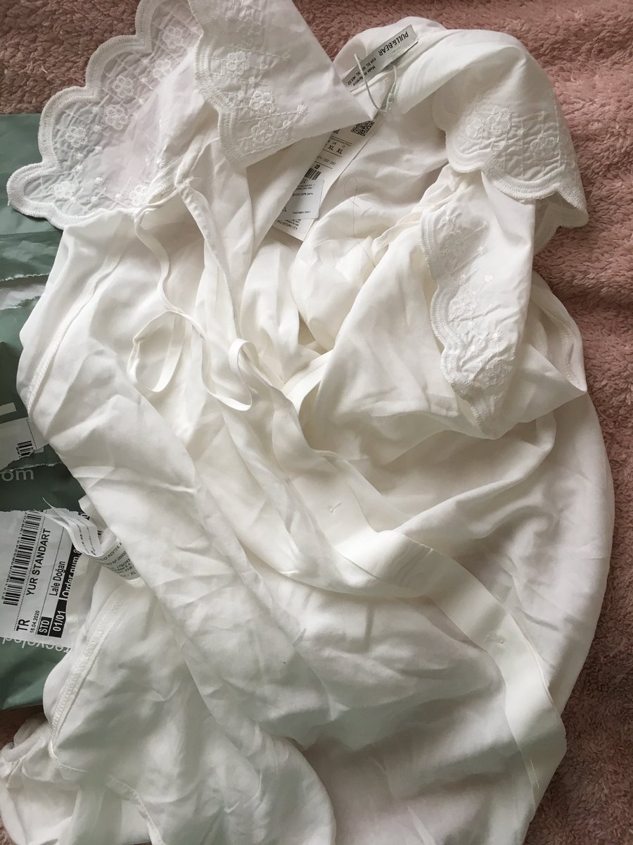 LunaticStarr's tweet photo. I’m totally in shock to see how l received my order from @pullandbear Istanbul. The #corona of the shirts! Wrinkly! Inside out! Someone’s hair on it! Are you f. kidding me?? Im gonna burn that shit out. https://t.co/w67utEUrNN