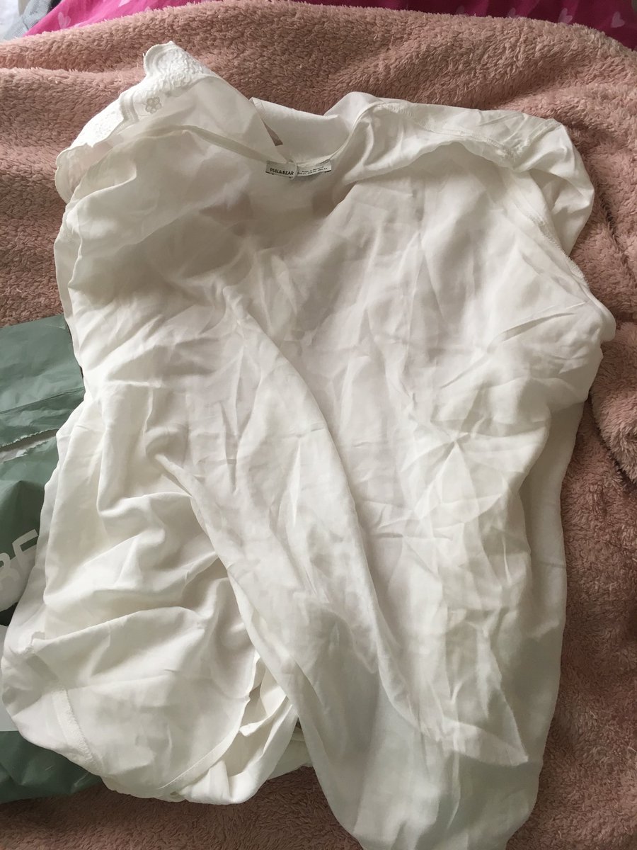 LunaticStarr's tweet photo. I’m totally in shock to see how l received my order from @pullandbear Istanbul. The #corona of the shirts! Wrinkly! Inside out! Someone’s hair on it! Are you f. kidding me?? Im gonna burn that shit out. https://t.co/w67utEUrNN