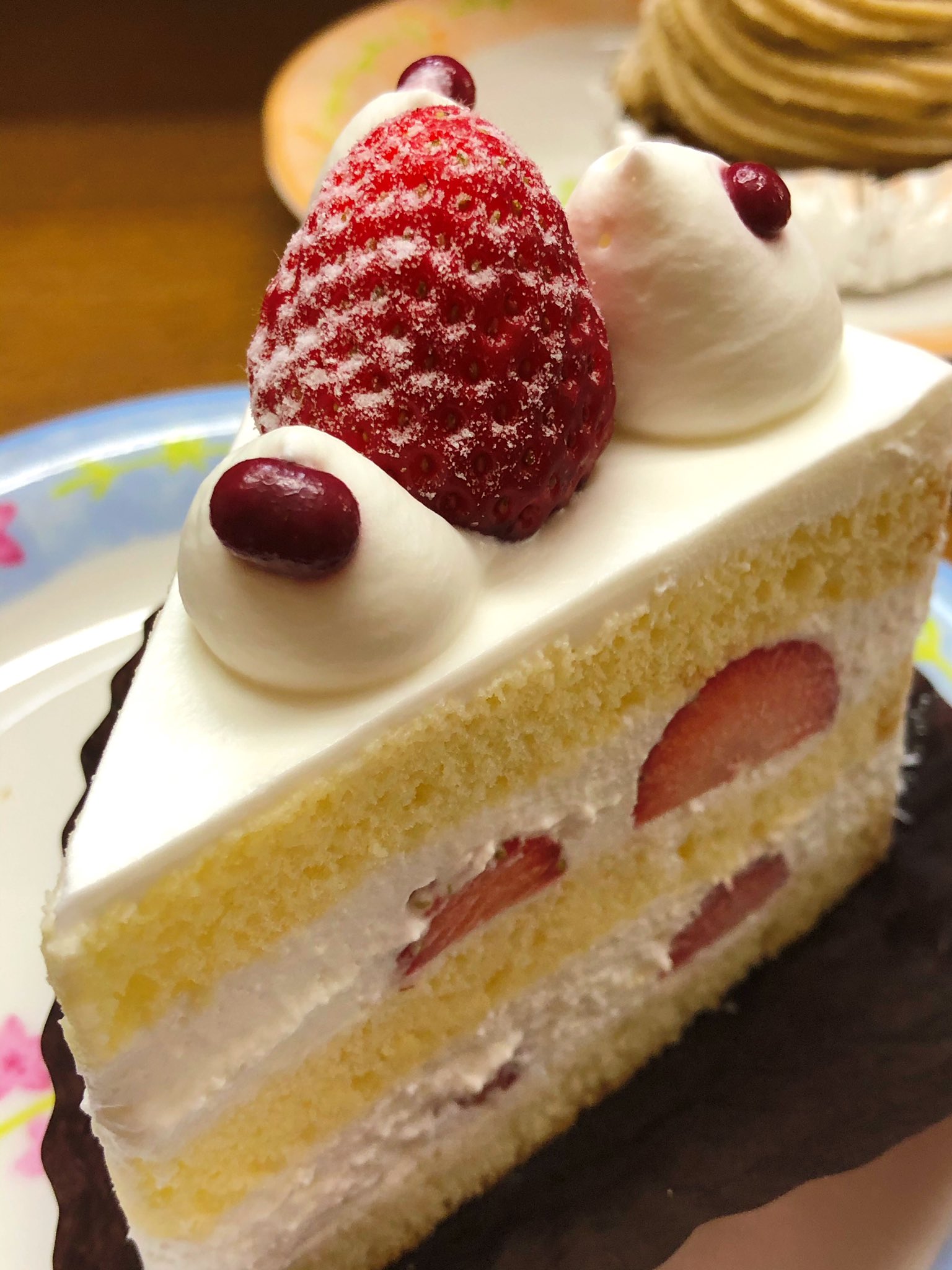 M 藤原洋菓子店 ケーキ屋さん 岡山テイクアウト モンブラン 苺のショートケーキ シュー パリジャン 言うまでもなく全てが最強に美味いです 大変美味しくいただきましたオススメ 岡山県岡山市南区植松575 1 T Co Wgjqkq4yqg Twitter