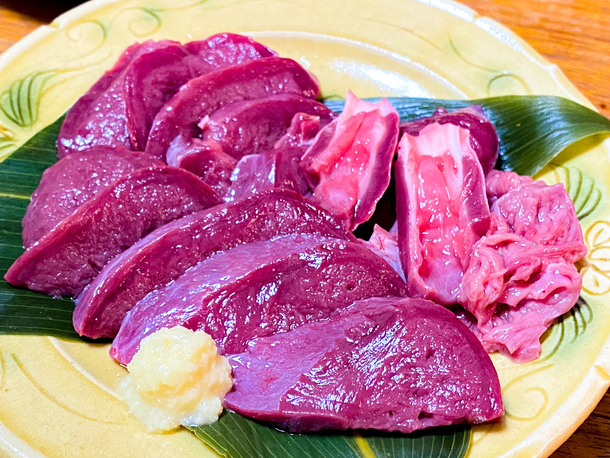 Funa レバ刺しが無いならサメの心臓食べれば良いじゃない モウカザメの心臓 通称モウカの星 なんだけど 食感も味もこれまで食べたレバ刺し代用品と比較にならんくらいのレバ刺し感 なんなら本家よりも美味いのでは レバ刺し好きの人も諦める