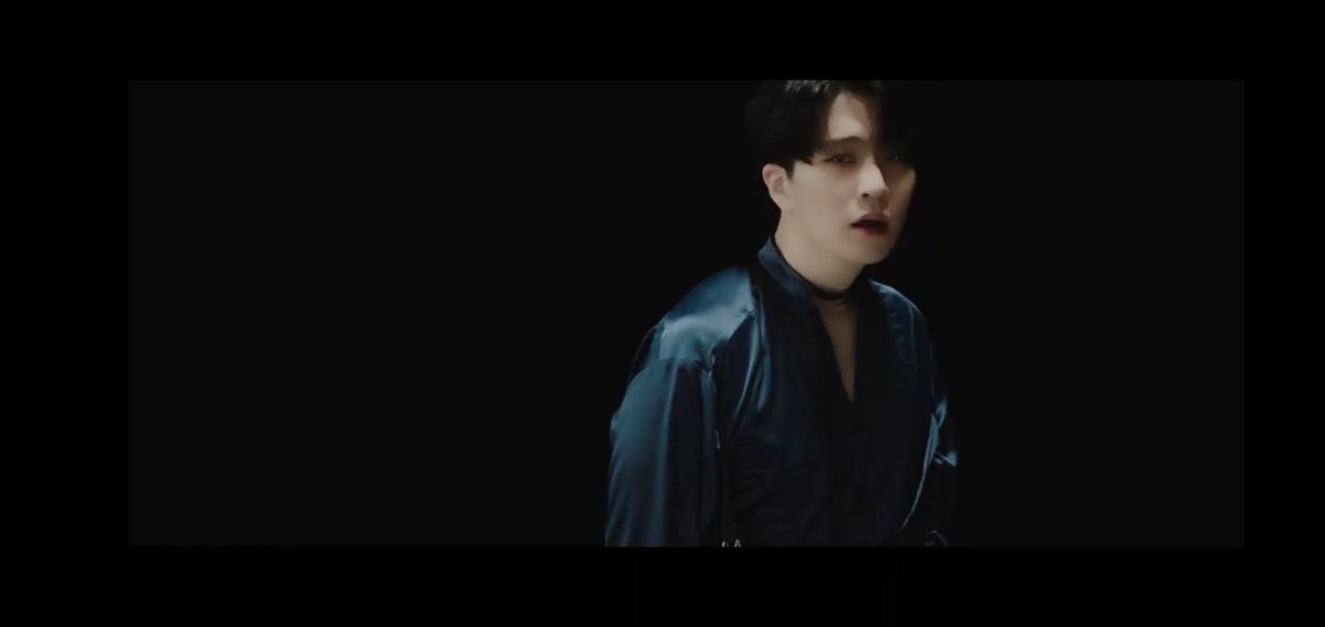 G7Bamb's tweet photo. BAKIT HABANG TUMATAGAL GUMAGWAPO TONG SI YOUNGJAE... At Sa GANDA BA NG BOSES NIYA SA Comeback nila..💚😍👑

#GOT7_COMEBACK #GOT7 #GOT7_NOTBYETHEMOON https://t.co/uwlbI7MIBl