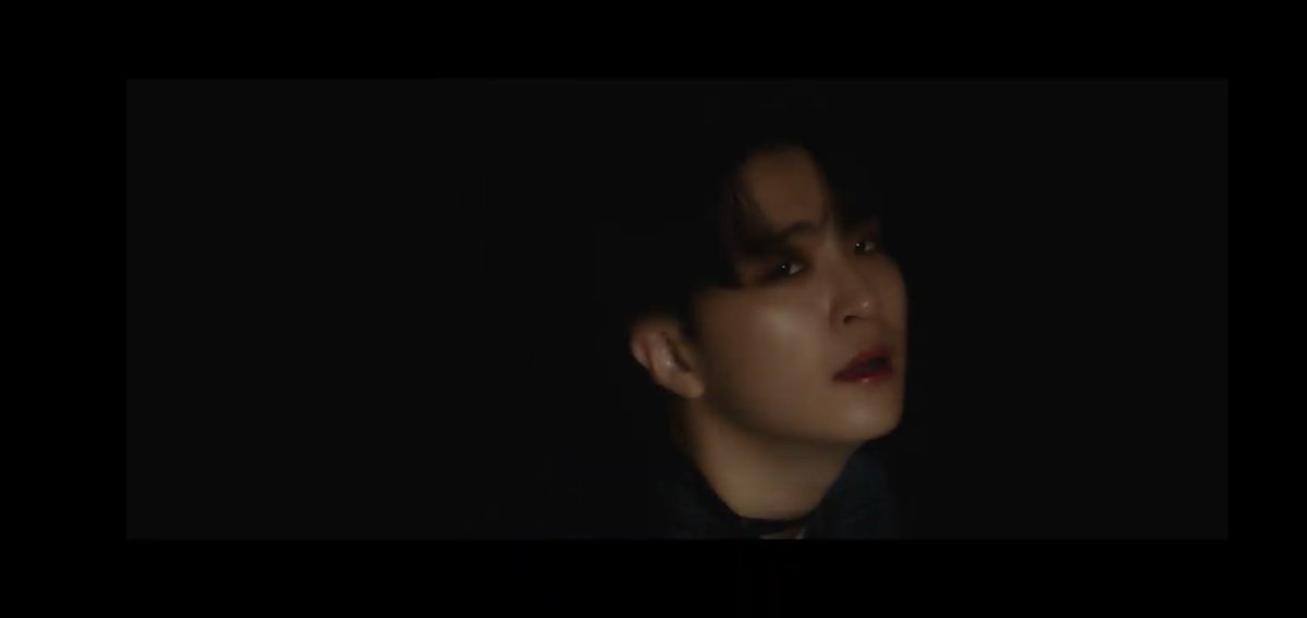 G7Bamb's tweet photo. BAKIT HABANG TUMATAGAL GUMAGWAPO TONG SI YOUNGJAE... At Sa GANDA BA NG BOSES NIYA SA Comeback nila..💚😍👑

#GOT7_COMEBACK #GOT7 #GOT7_NOTBYETHEMOON https://t.co/uwlbI7MIBl