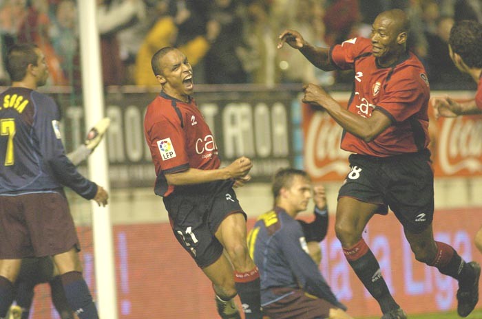 Osasuna's tweet photo. 💯 Hoy se cumplen 15 años de nuestra victoria ante el @Atleti en la ida de las semifinales de la #CopaDelRey. Aquel 20 de abril de 2005, Valdo marcó el único gol de una eliminatoria para la historia. 😍🔝 https://t.co/IfR2aNB8IW