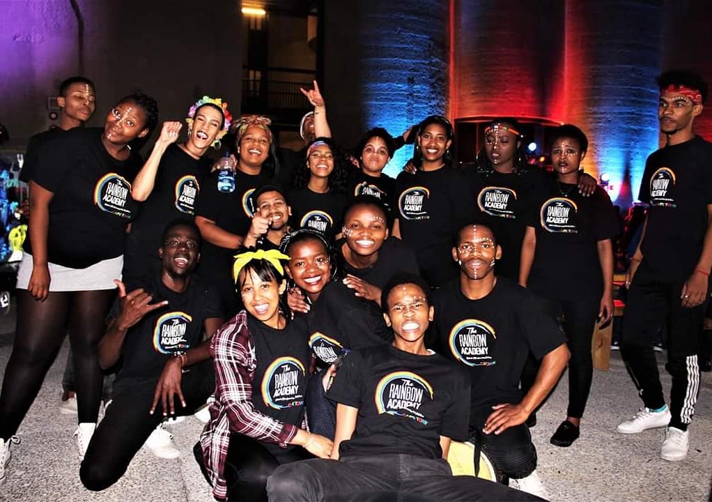 CALLING ALL  our amazing Students, graduates, staff,mentors,sponsors ,partners volunteers,board and supporters. 
We could never have made it without you . 
POST AND TAG US in the best pic of you in OUR Tees. 
LET THE CHALLENGE BEGIN 💃💃#tshirt10challenge