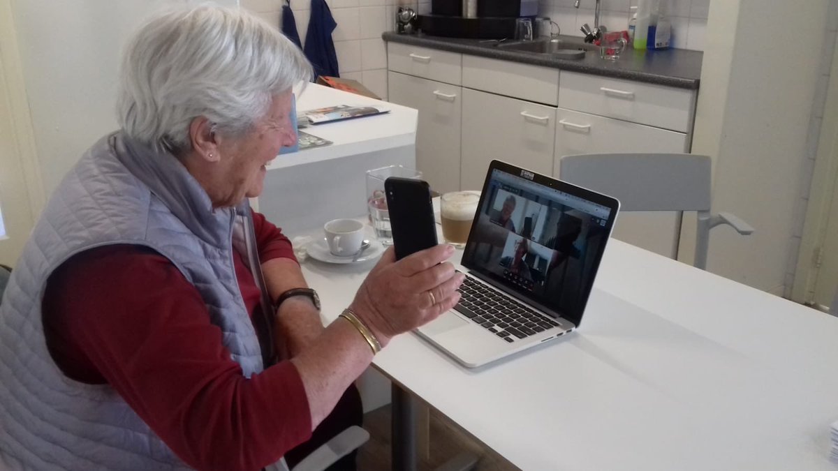 Bijzondere tijd, vraagt bijzondere aanpak! Op 1,5 meter én online met elkaar in contact. U bent welkom!
#WIJKfysio #1,5metersamenleving