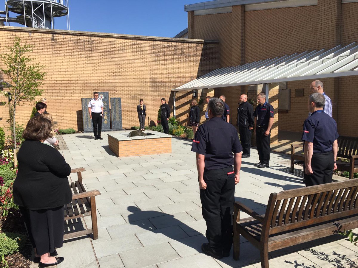 AvonFireRescue's tweet photo. Today staff across the Service paid their respects with a minute's silence to Firefighter Simon Kaye from @DWFireRescue, who sadly died on duty on Easter Monday. https://t.co/VBXBB1g1wg